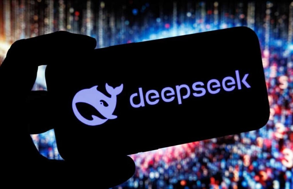 DeepSeek AI Chatbot Recovers After Major Seven-Hour Outage in China