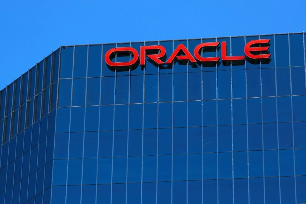 AI Reality Check: Oracle and CoreWeave Lead Selloff as OpenAI Growth Stalls
