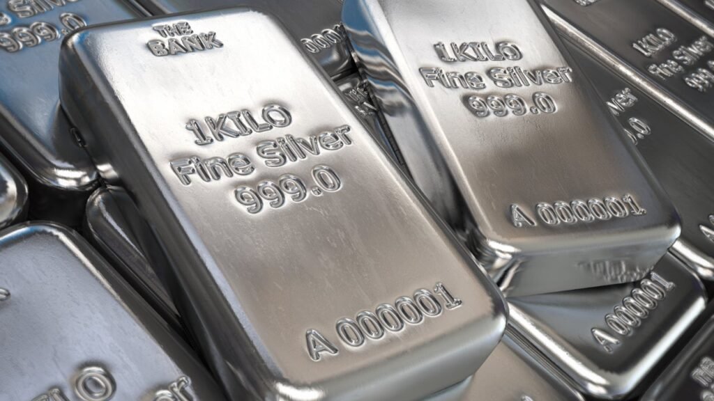 Centre Restricts Silver Imports to Defend Rupee and Narrow Trade Deficit