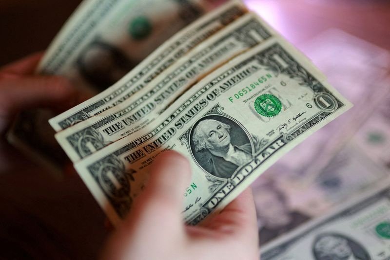 Fed Mulls Longer Dollar Liquidity Support for Global Central Banks: What It Means for Markets
