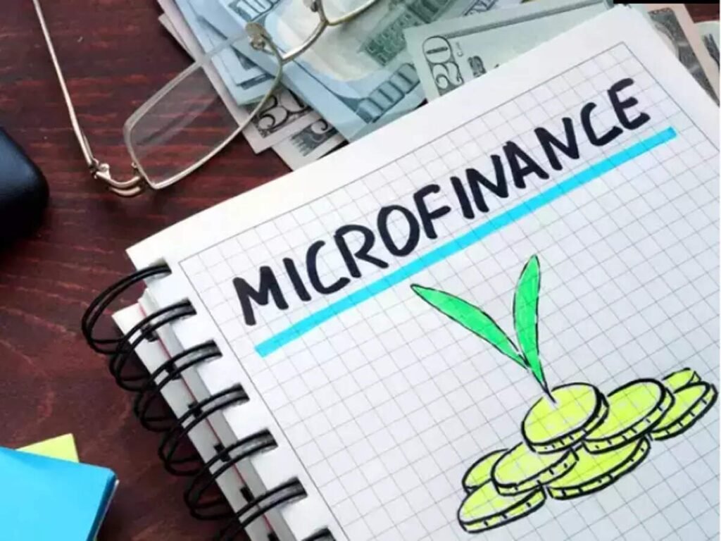 India’s Microfinance Sector Shifts to Safer Lending as Portfolio Shrinks 9%