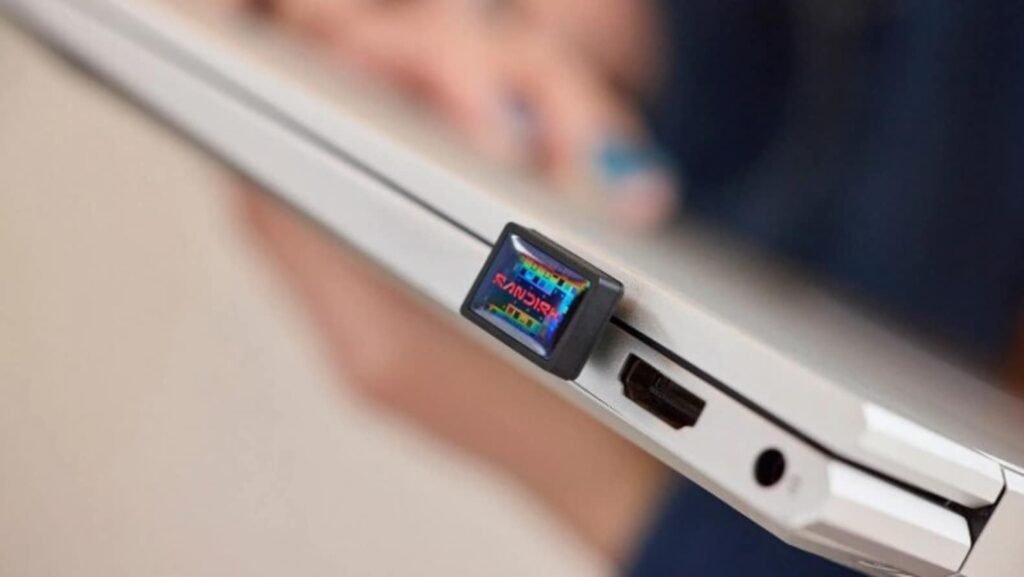 Expanding Storage on the Go: A Look at SanDisk’s Extreme Fit USB Type-C Flash Drive