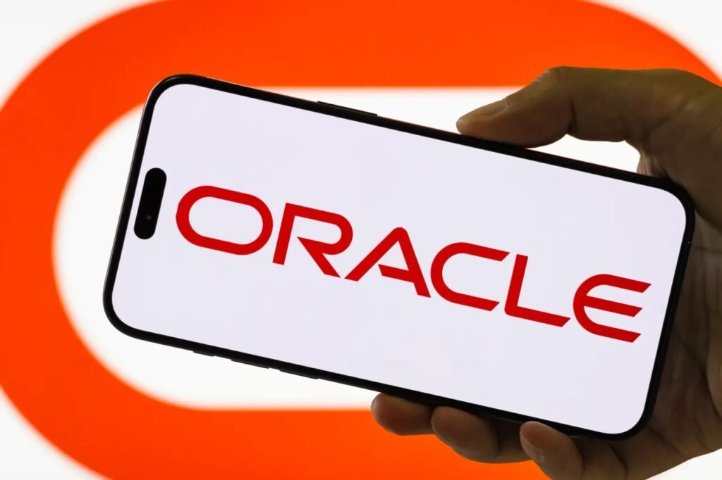 Oracle Stock Plummets 12% as Aggressive AI Spending and Debt Load Alarm Wall Street