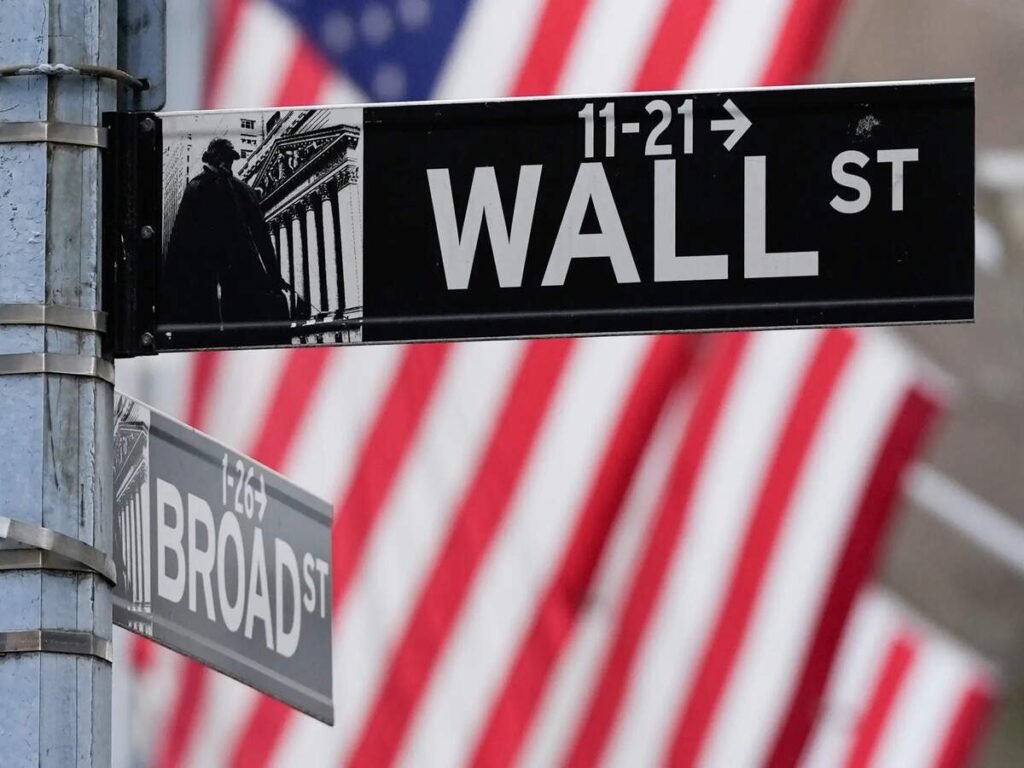 Buying the Dip: Wall Street Rebounds on Chip Recovery and Mideast De-escalation