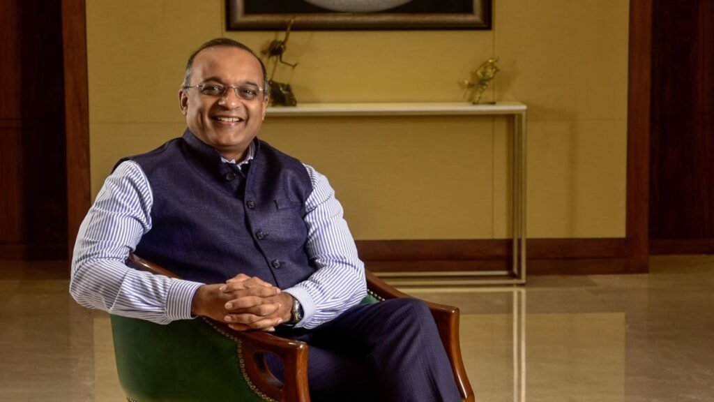 Corporate Governance Showdown: HDFC Bank Chief Reassures Shareholders Over Former Chairman’s Exit