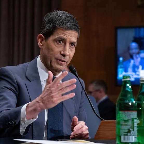 Fed Chair Warsh Rejects Forward Guidance, Keeps September Rate Hike on the Table