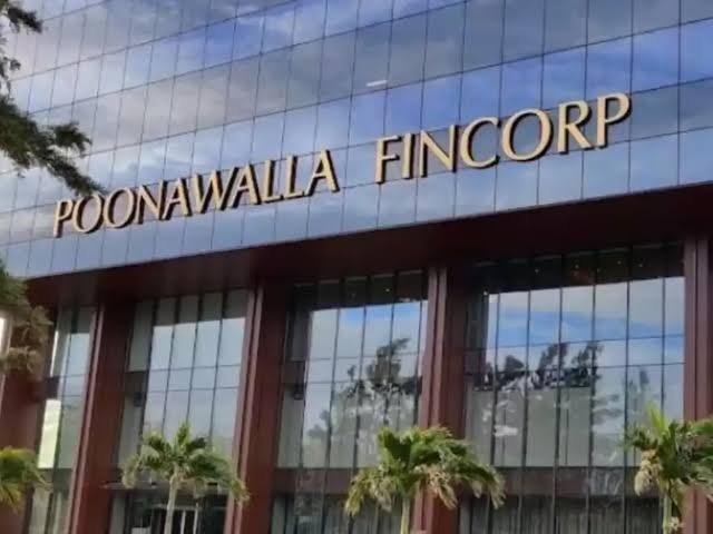 Stock Radar: Poonawalla Fincorp Signals Bullish Reversal After 20% Dip; Is it Time to Buy?