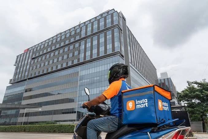 Swiggy Instamart Ordered to Reveal Warehouse and Grievance Lapses in Sweeping FSSAI Probe