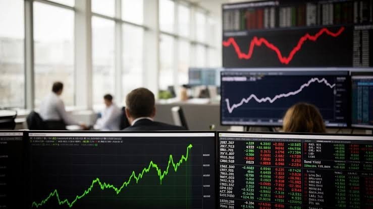 European Shares Hit All-Time Highs on Peace Hopes and Strong Corporate Earnings