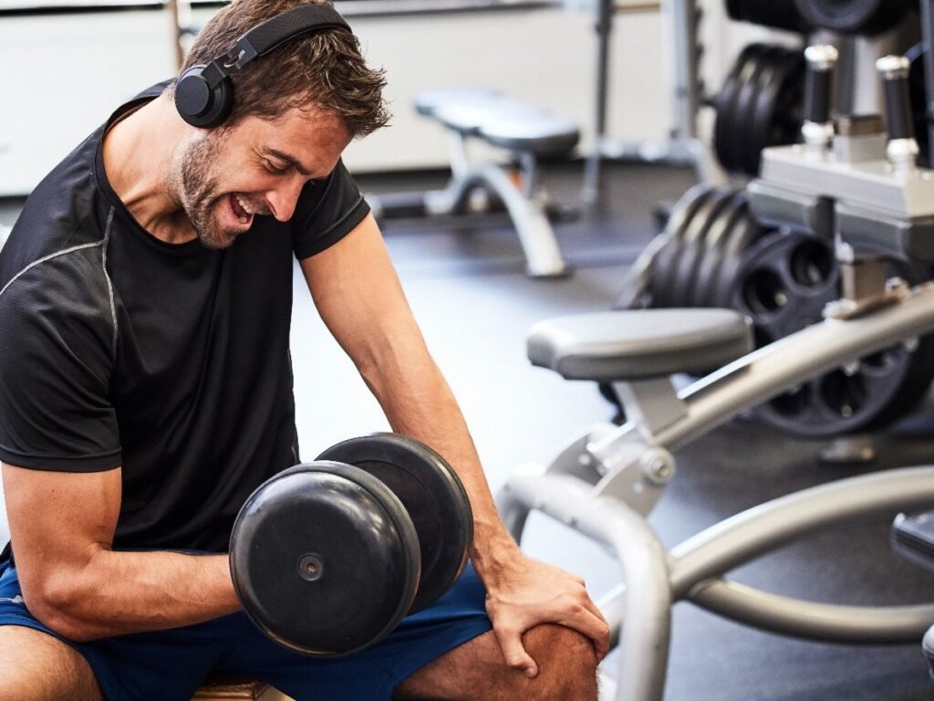 10 Best Wireless Headphones for the Gym: Comfortable Earbuds and Neckbands for Active Workouts