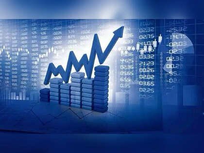 Riding the Correction: Why Large- and Mid-Cap Stocks Offer Over 20% Upside Potential