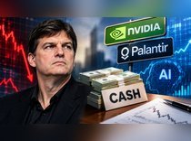 Michael Burry Trims Bearish AI Bets and Hoards Cash: Is the ‘Big Short’ Investor Changing His Mind?