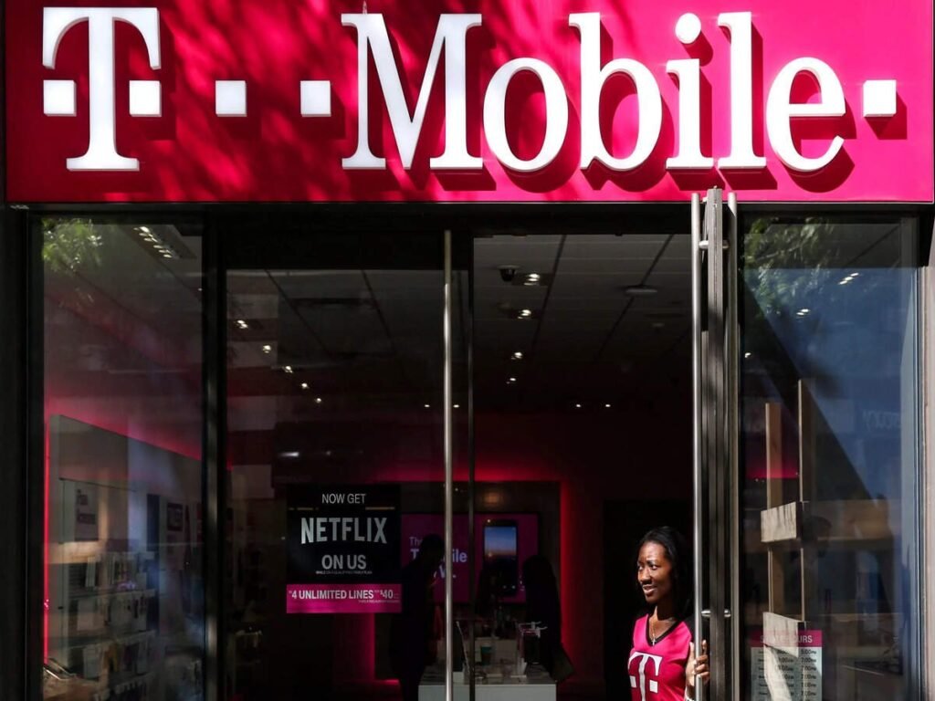 T-Mobile Stock: Can Dip Buyers Overcome the Growing Starlink Threat?