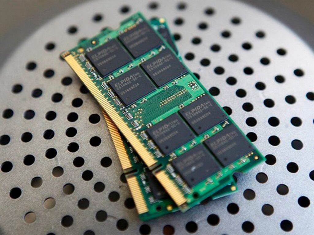 India’s emerging sectors to drive capex, credit demand towards storage, semiconductors: Report Representative image (Photo/ANI)