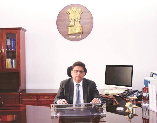 Fairfax Faces Strict Regulatory Deadline to Merge CSB Bank or Divest Stake in One Lender Within Two Years, Says DIPAM Secretary Arunish Chawla