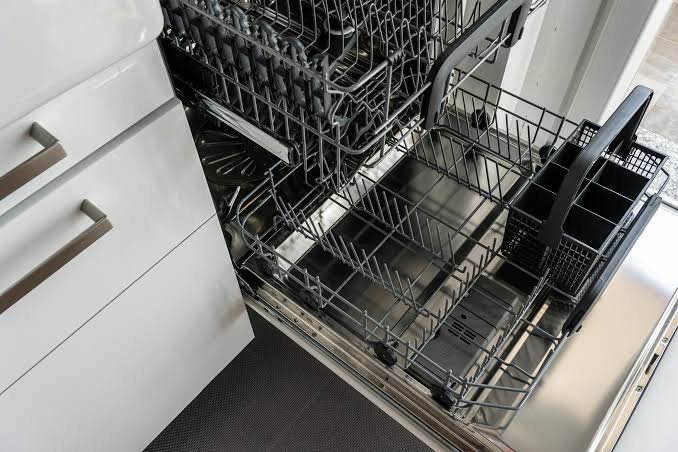 Dishwasher Reality Check: Can It Handle Indian Oily Kadhais and Festive Mess?